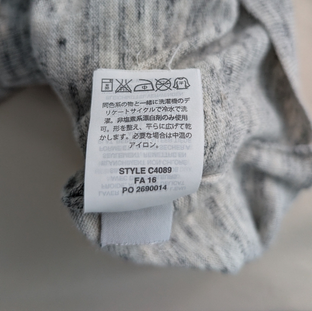 J.Crew Men’s Gray Heather Lightweight Sweater Small Crewneck Pullover Casual - Picture 5 of 7